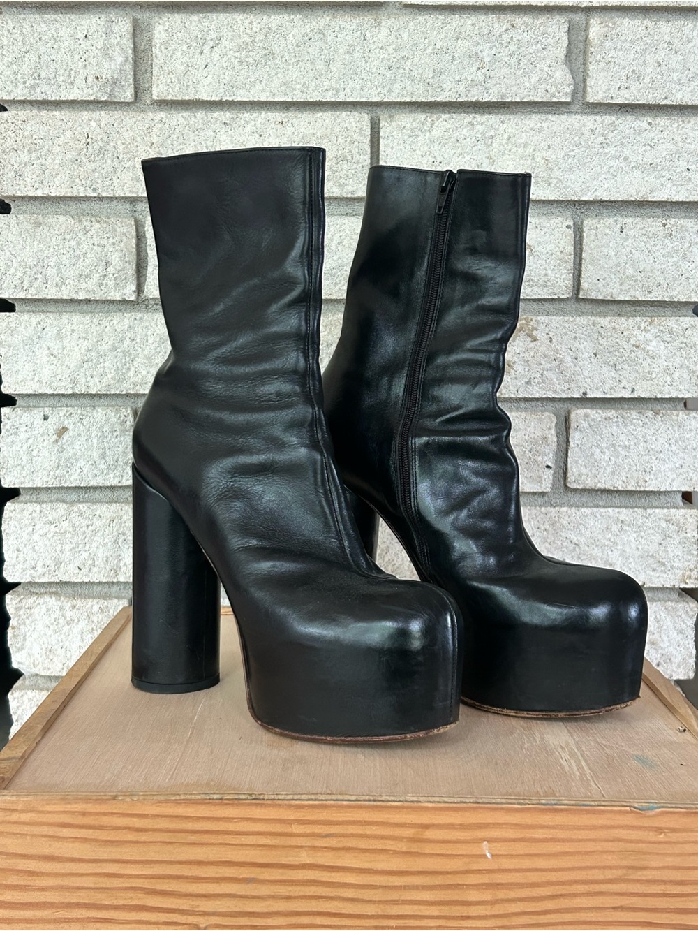 Vetements Black Leather Platform Boots EU 36